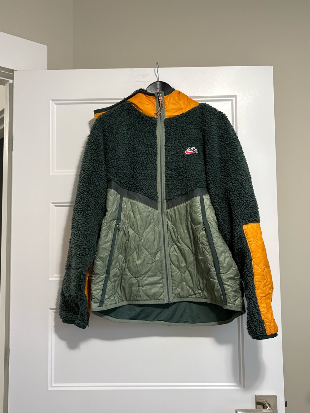 Nike Men's Sportswear Heritage Insulated Sherpa Windrunner Jacket Sz Large